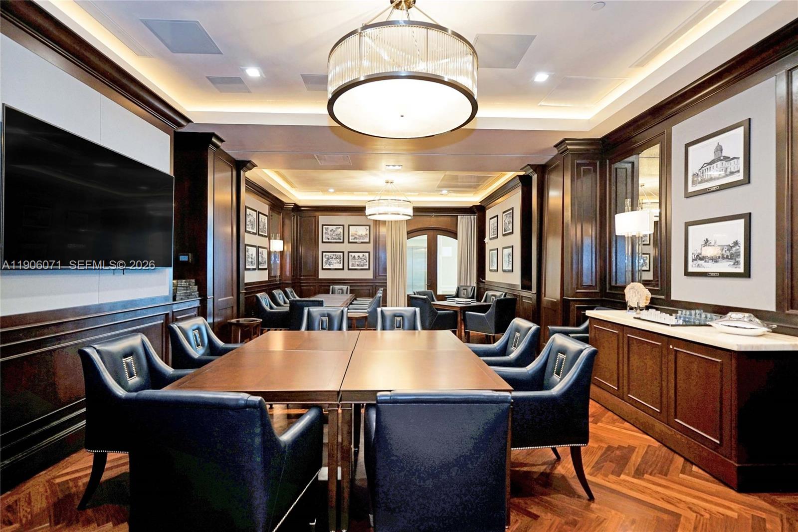 19955 NE 38th Ct #704 Aventura, FL 33180