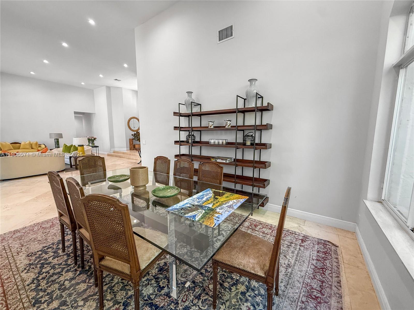 2514 Poinciana Dr Weston, FL 33327