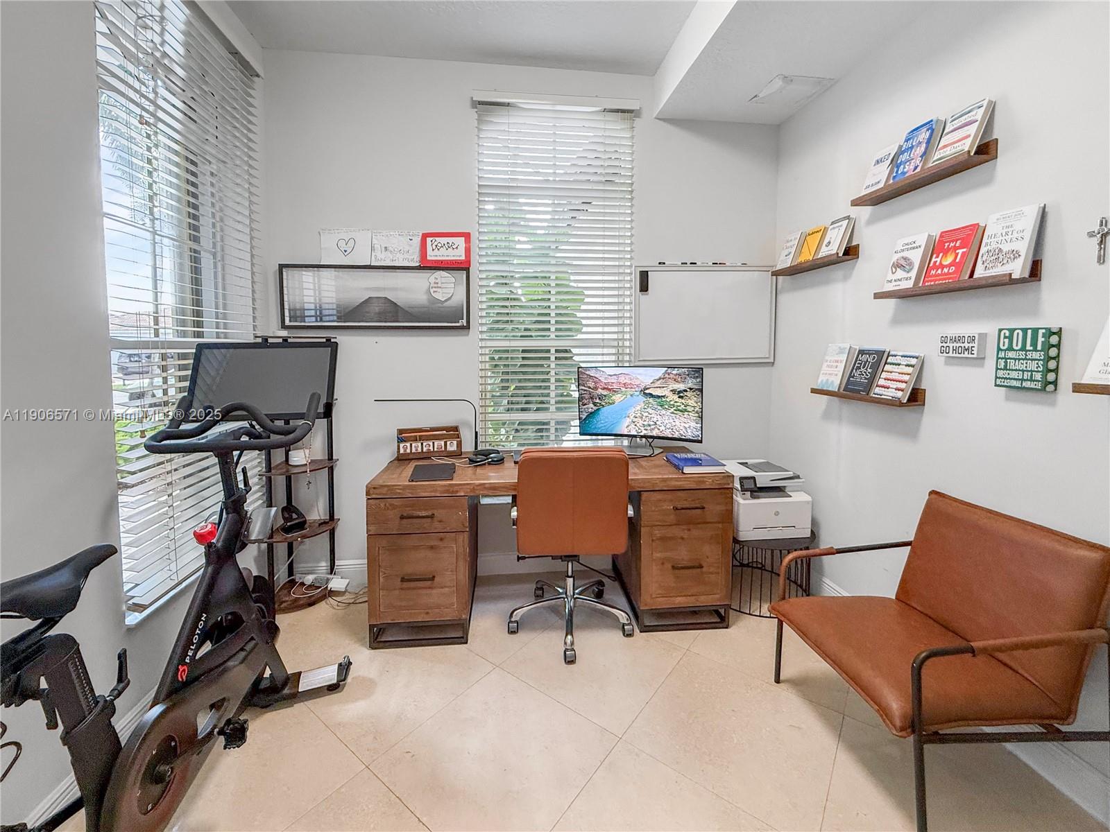 2514 Poinciana Dr Weston, FL 33327