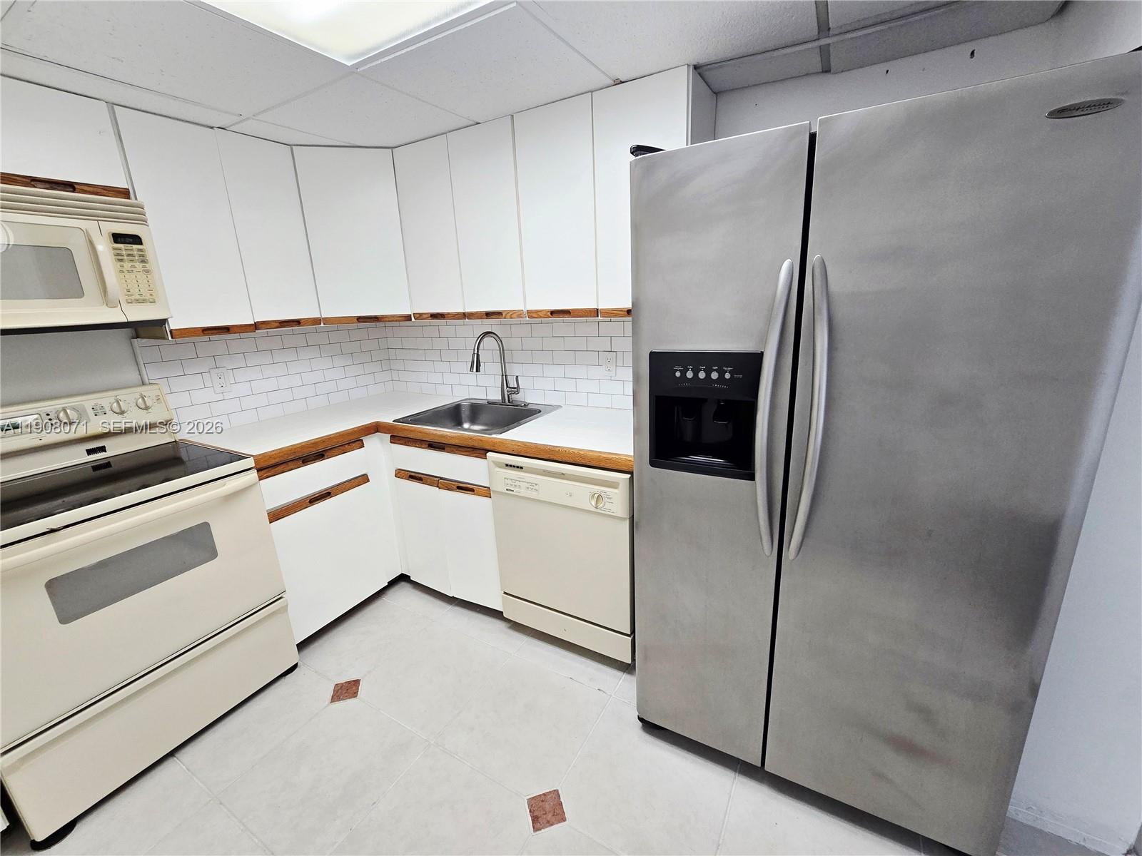 image South Bay Club7