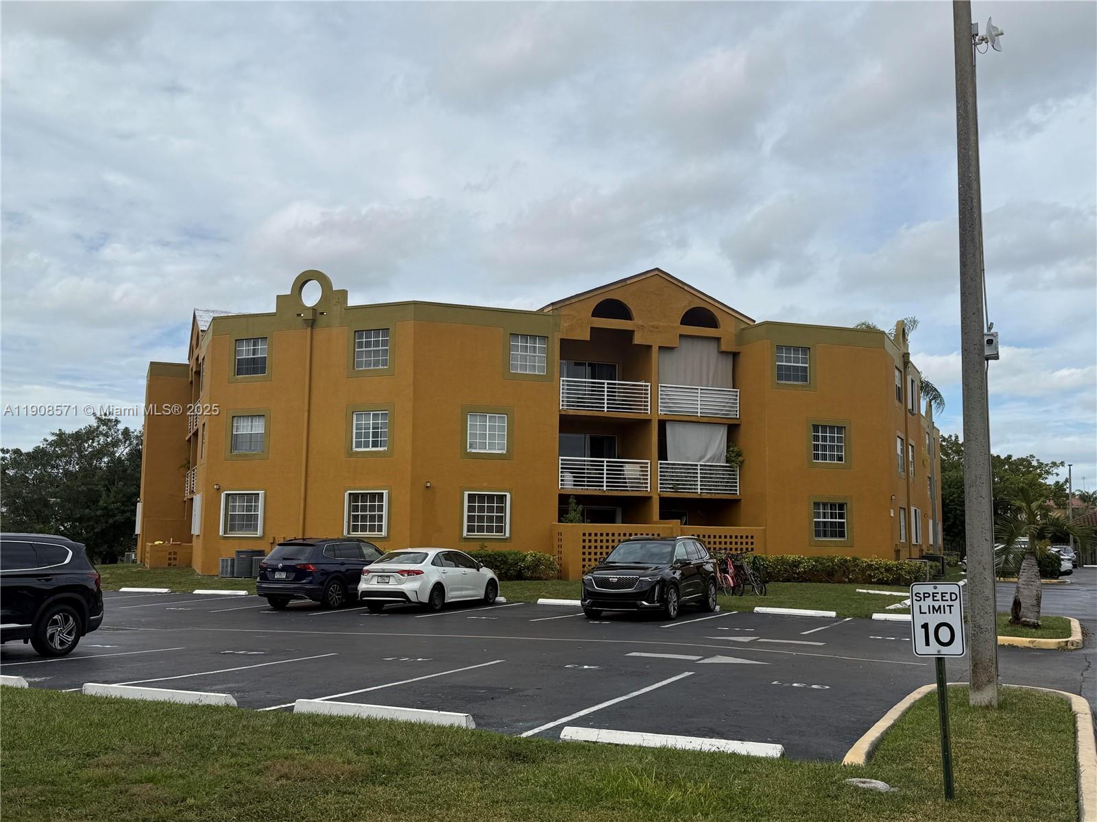 9735 Fontainebleau Blvd #G205