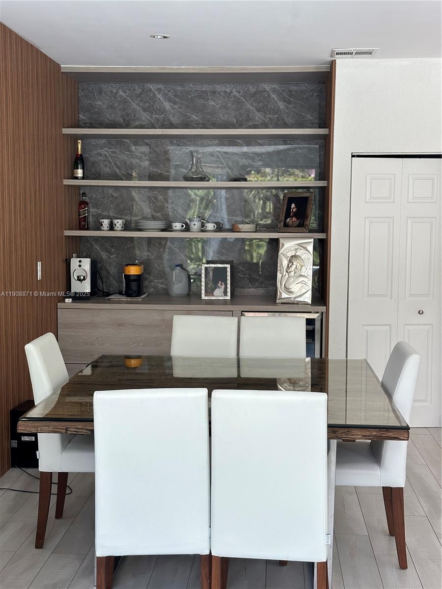 7060 NW 107th Pl #7060 Doral, FL 33178