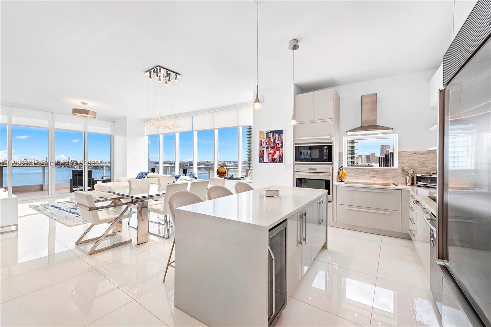 image Paramount Bay9