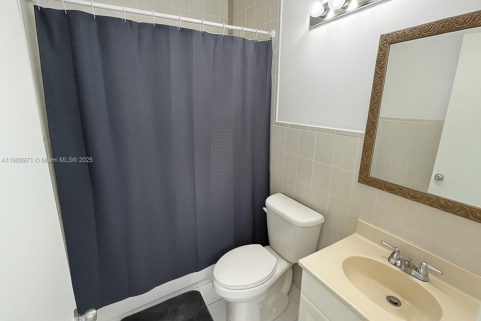 2365 SW 21st Ave Miami, FL 33145