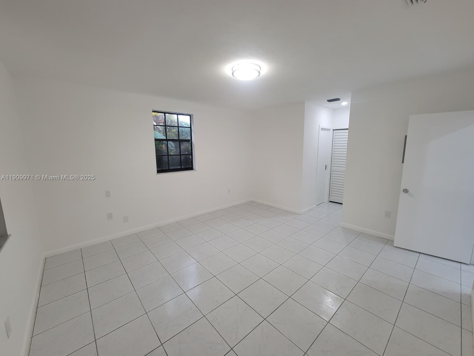 2365 SW 21st Ave Miami, FL 33145