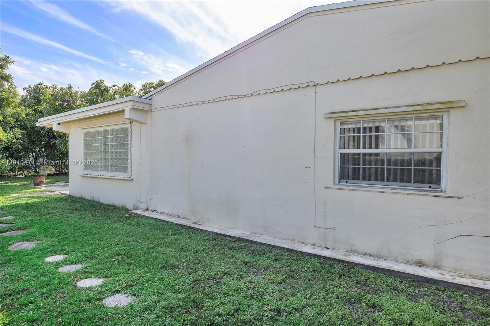 11111 SW 78th Ct Pinecrest, FL 33156