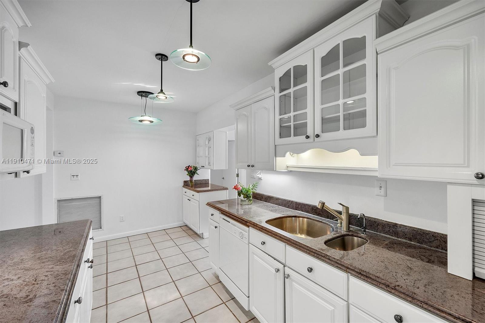 11111 SW 78th Ct Pinecrest, FL 33156