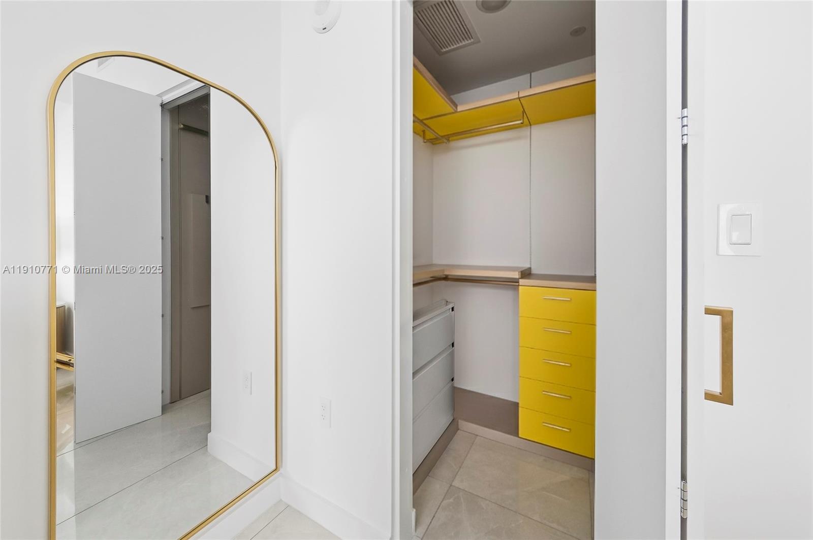 image Mr C Residences20