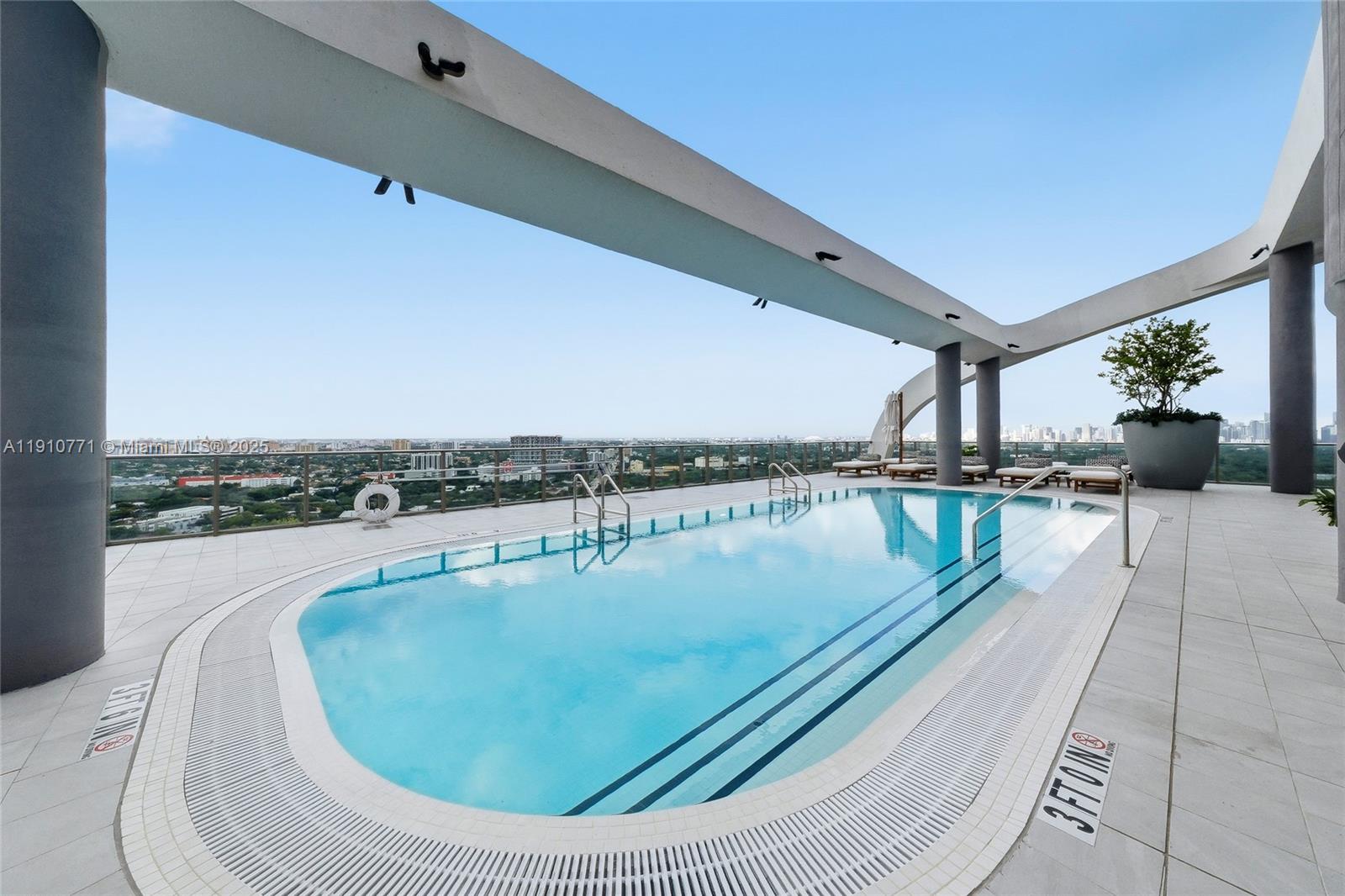 image Mr C Residences48