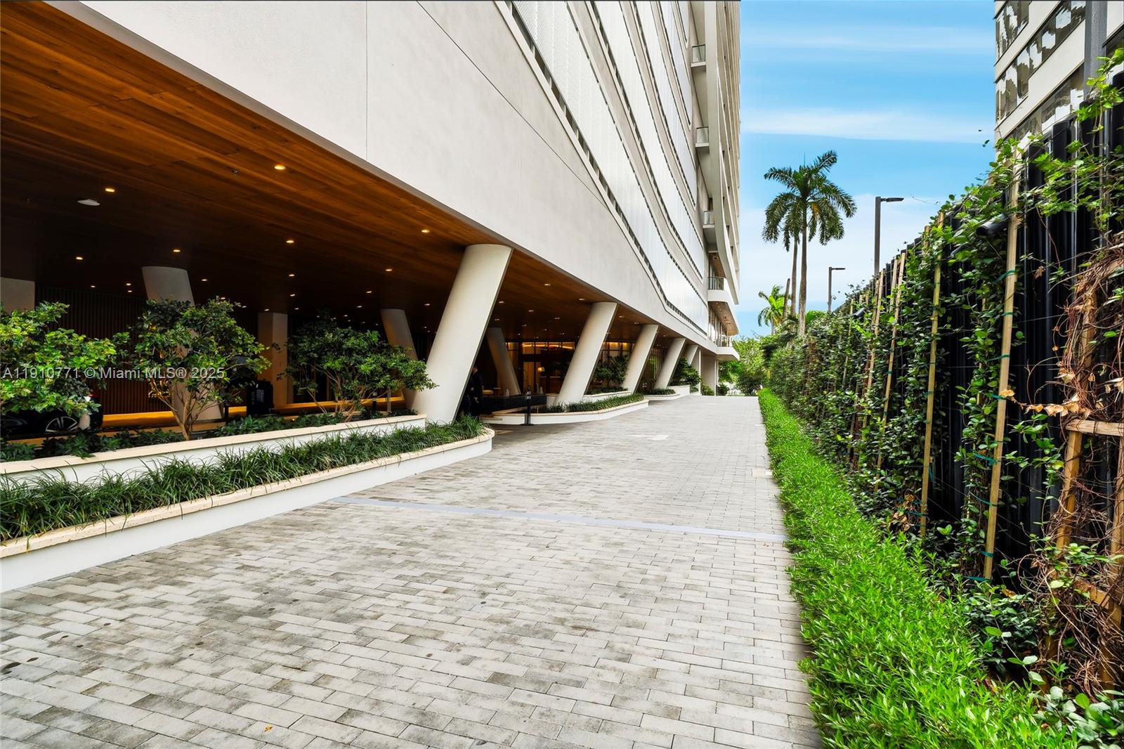 image Mr C Residences67