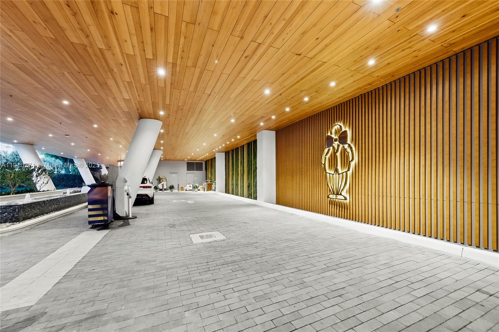 image Mr C Residences68