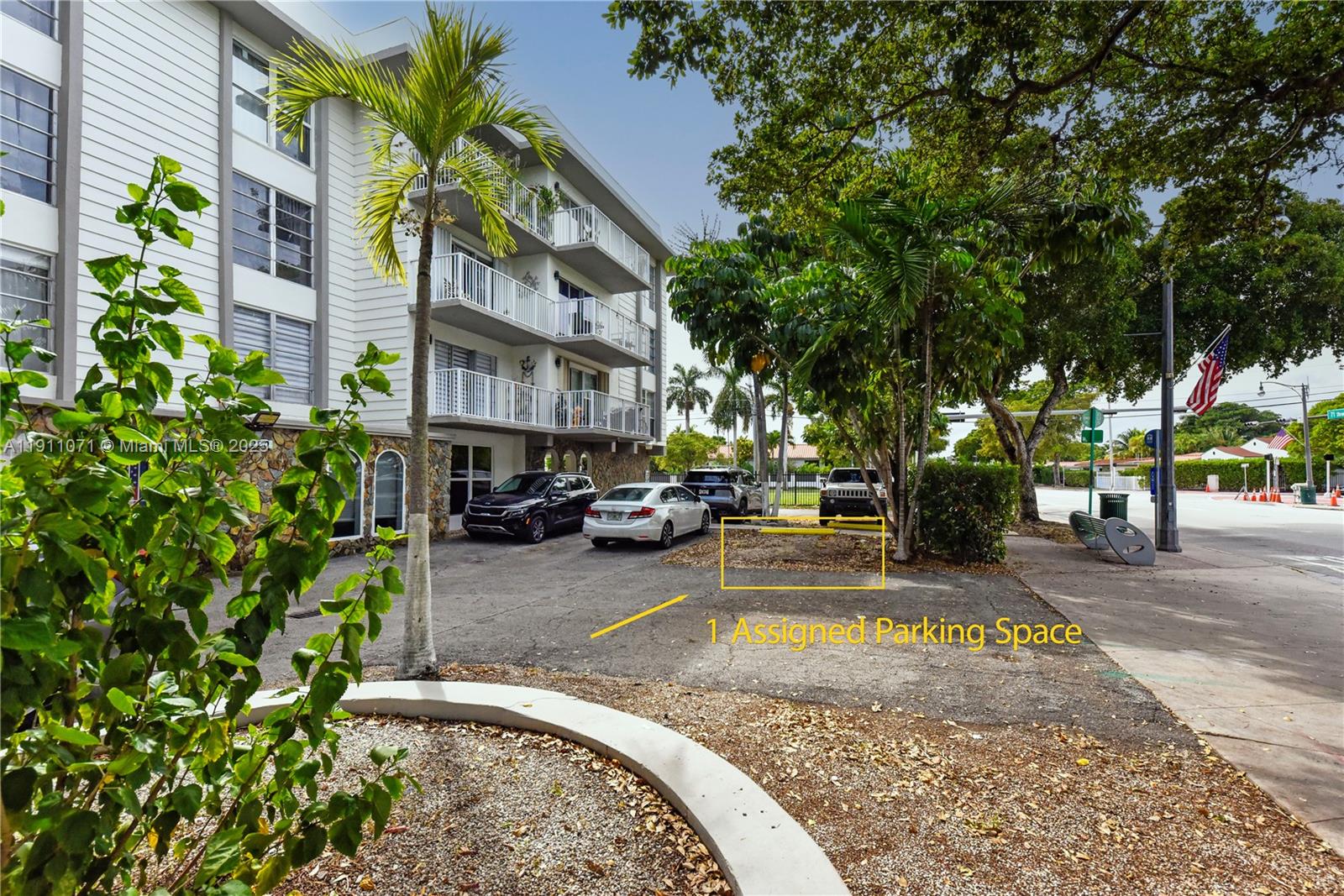 1220 71st St #16 Miami Beach, FL 33141