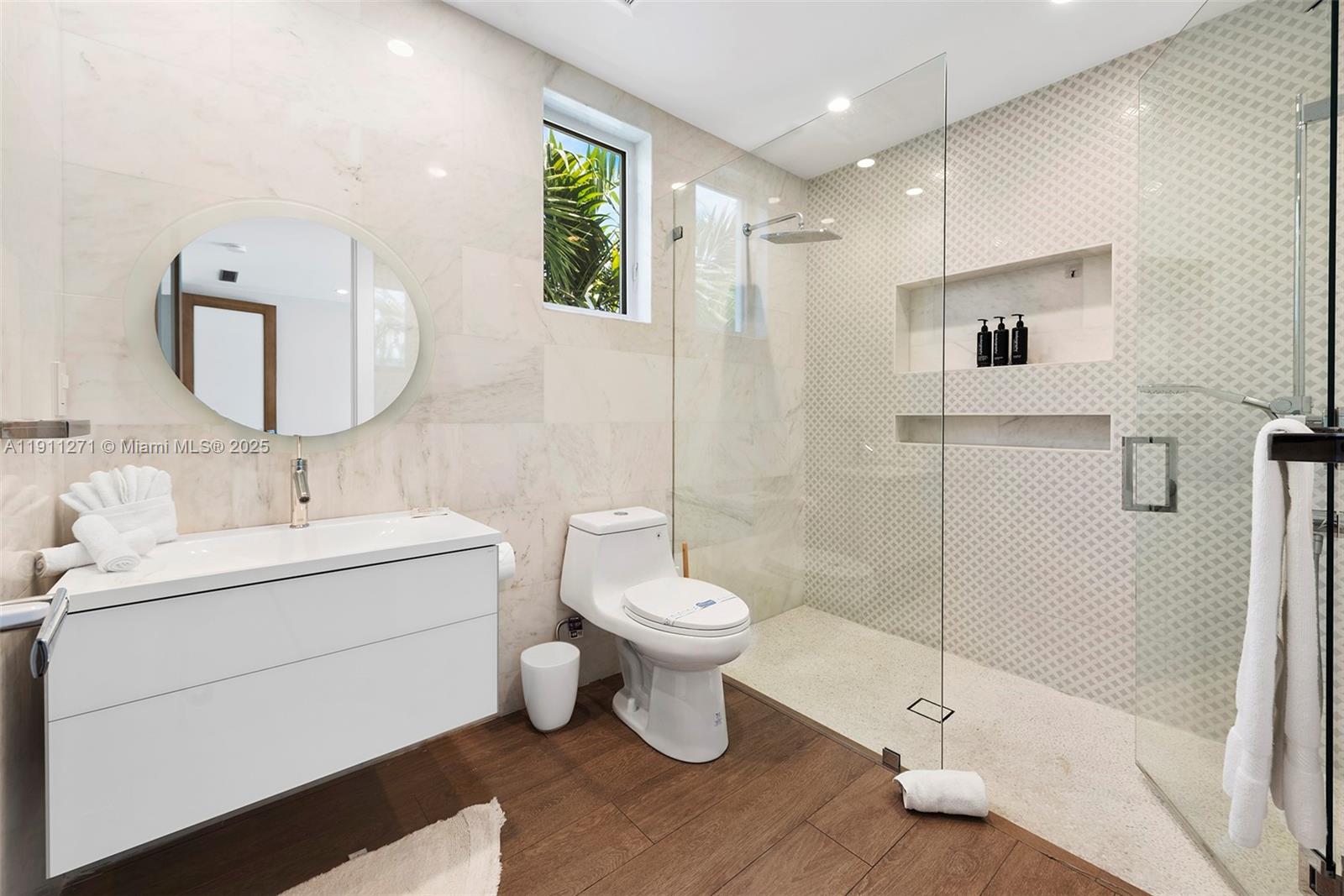 1319 Seminole Dr Fort Lauderdale, FL 33304