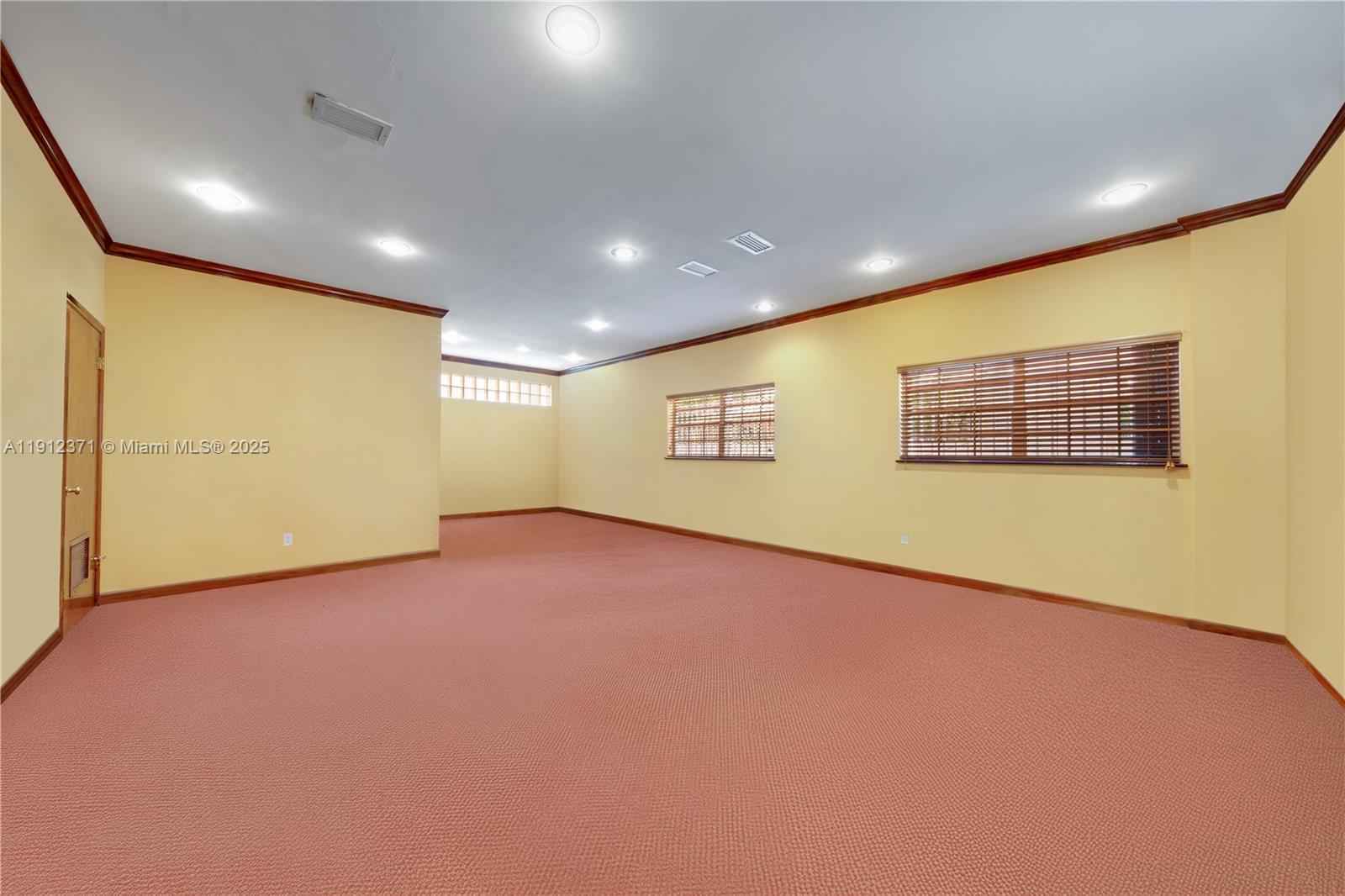 2997 Day Ave Miami, FL 33133