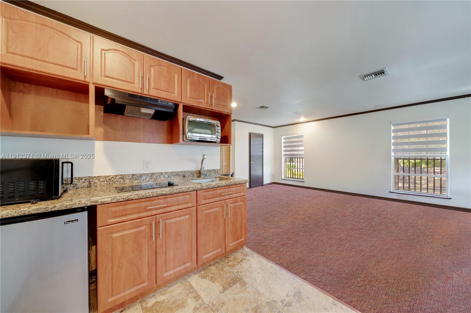 2997 Day Ave Miami, FL 33133