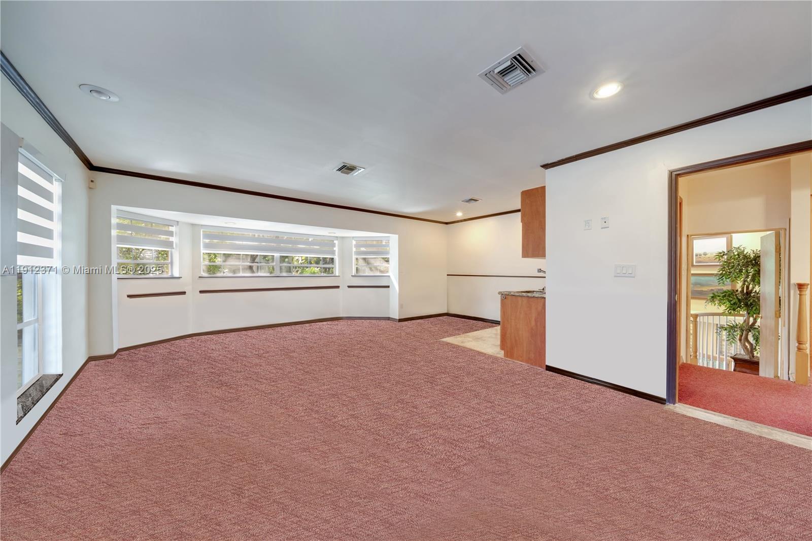 2997 Day Ave Miami, FL 33133