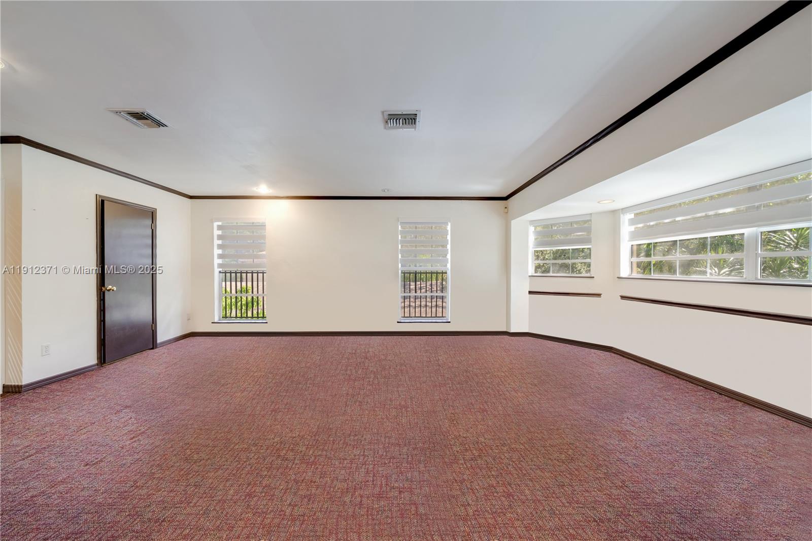 2997 Day Ave Miami, FL 33133