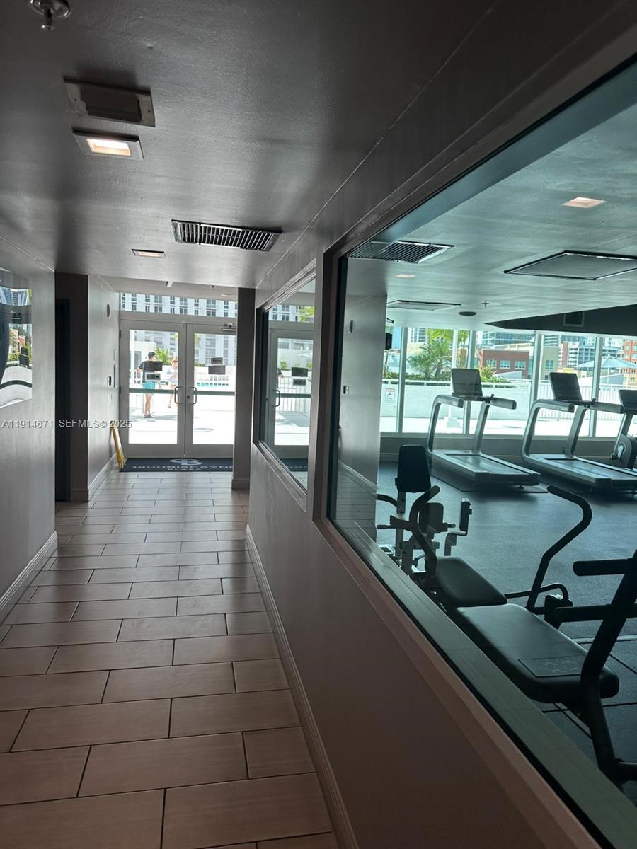 image 1800 Biscayne Plaza26