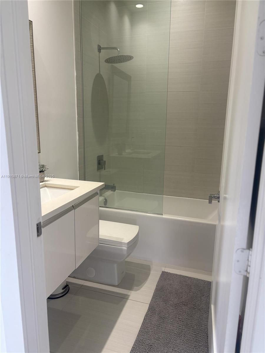 10265 NW 63rd Ter #210 Doral, FL 33178