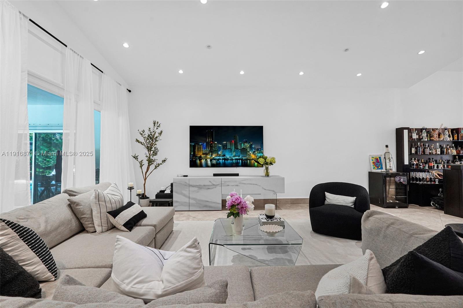 145 Bal Bay Dr Bal Harbour, FL 33154