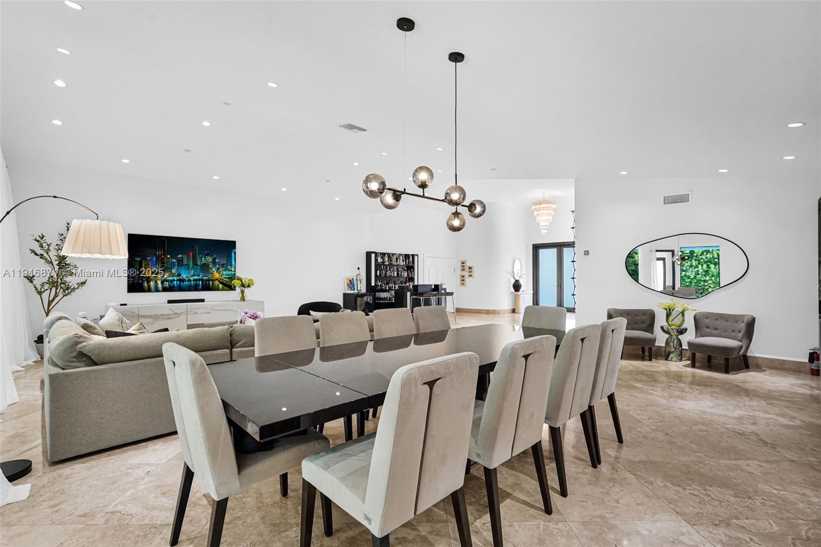 145 Bal Bay Dr Bal Harbour, FL 33154