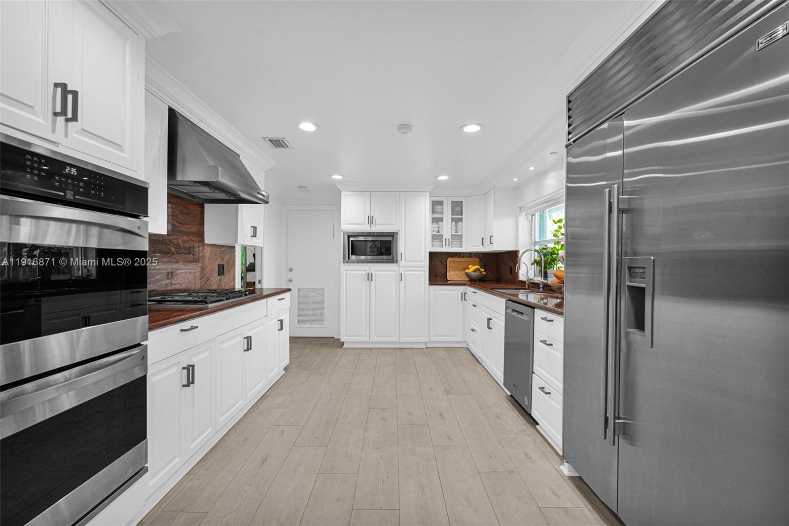 145 Bal Bay Dr Bal Harbour, FL 33154