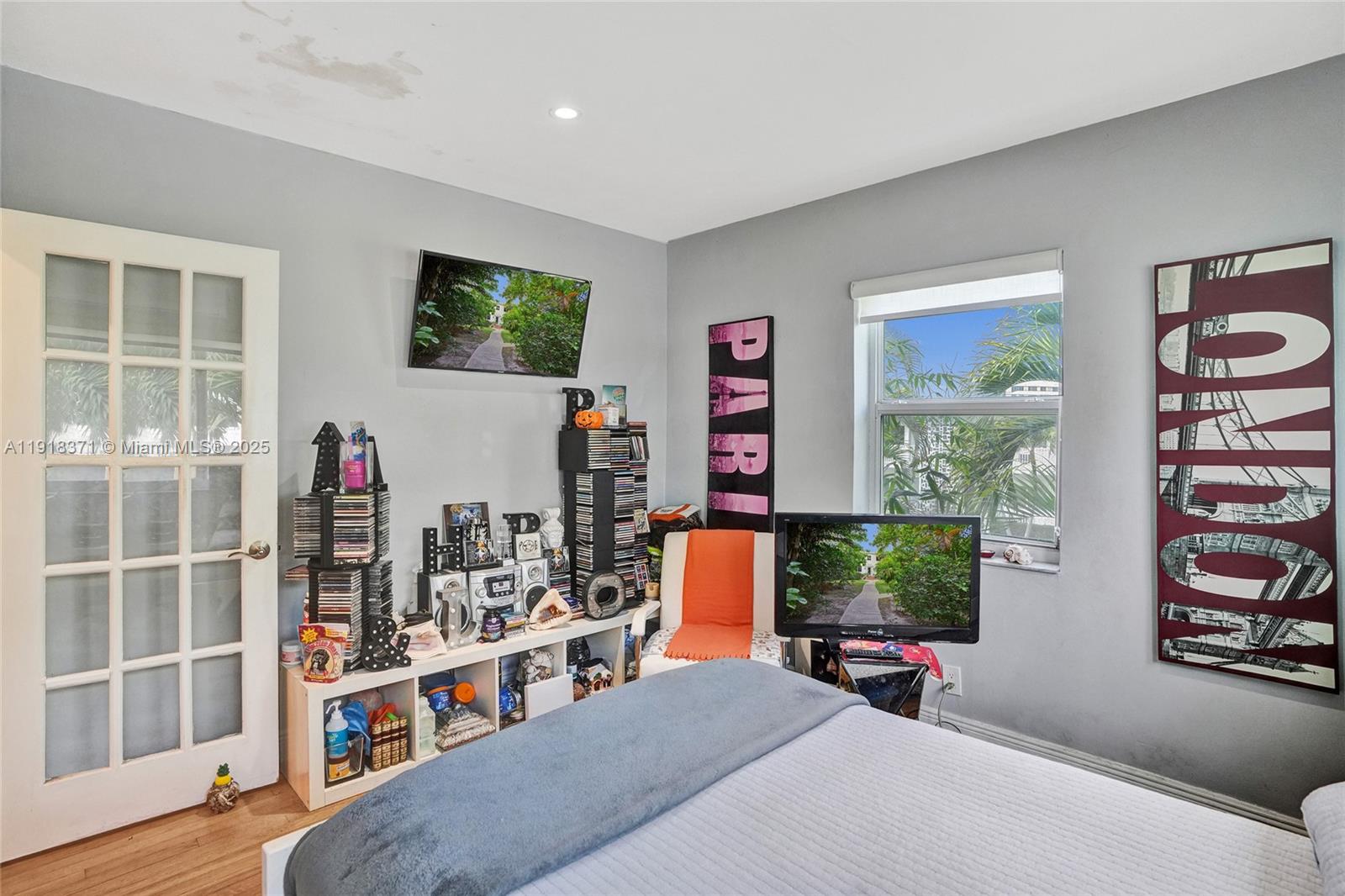 10076 E Bay Hbr Dr #76D Bay Harbor Islands, FL 33154