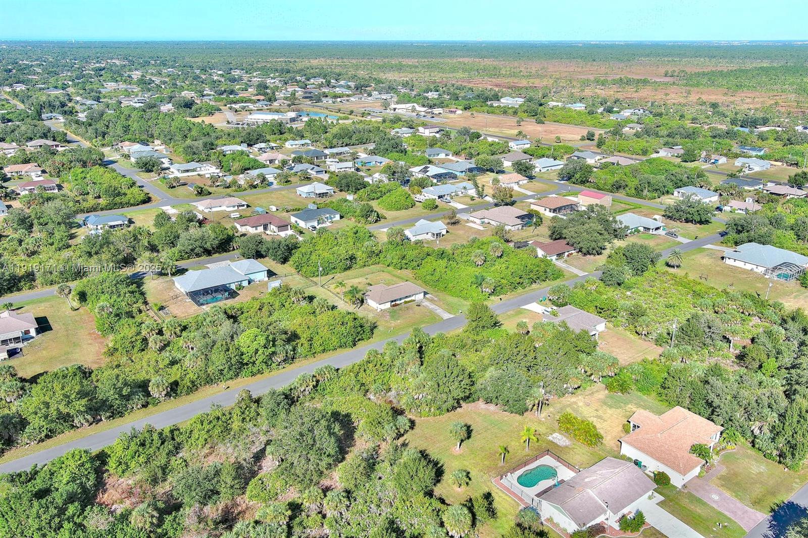 6184 Lomax St Other, FL 34224