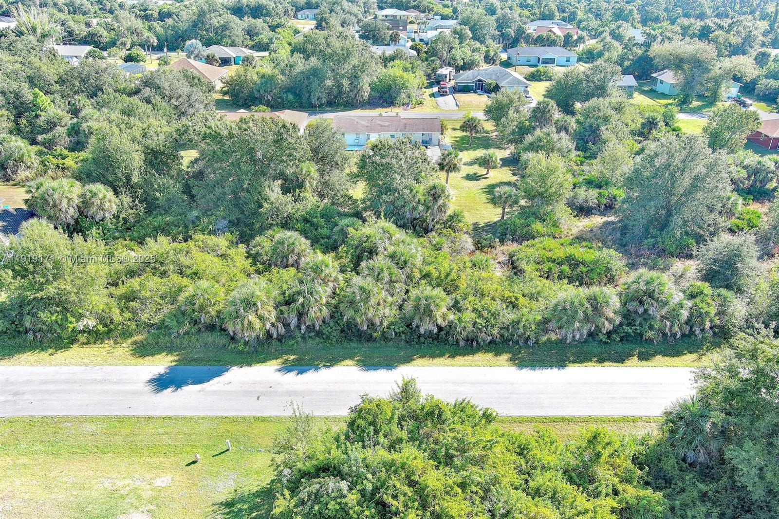 6184 Lomax St Other, FL 34224