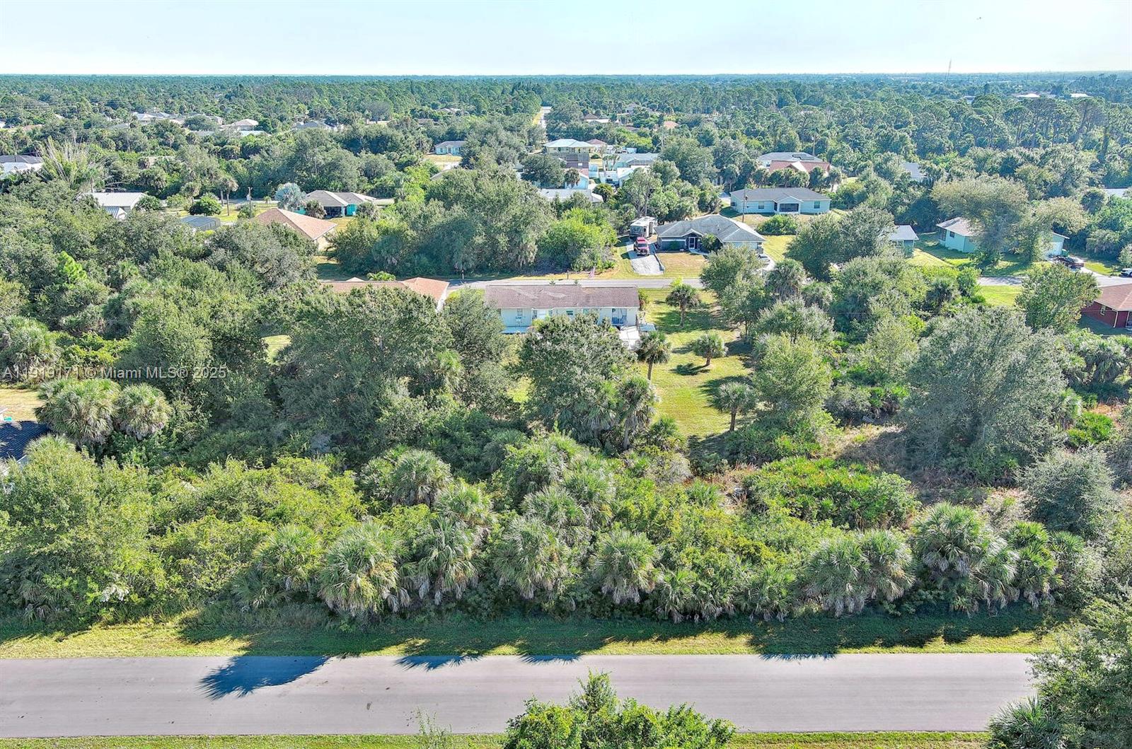 6184 Lomax St Other, FL 34224