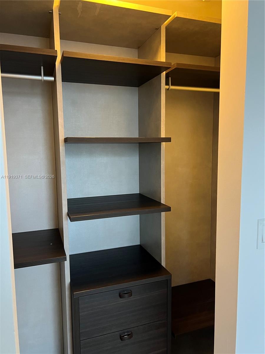 image Brickell Heights West15