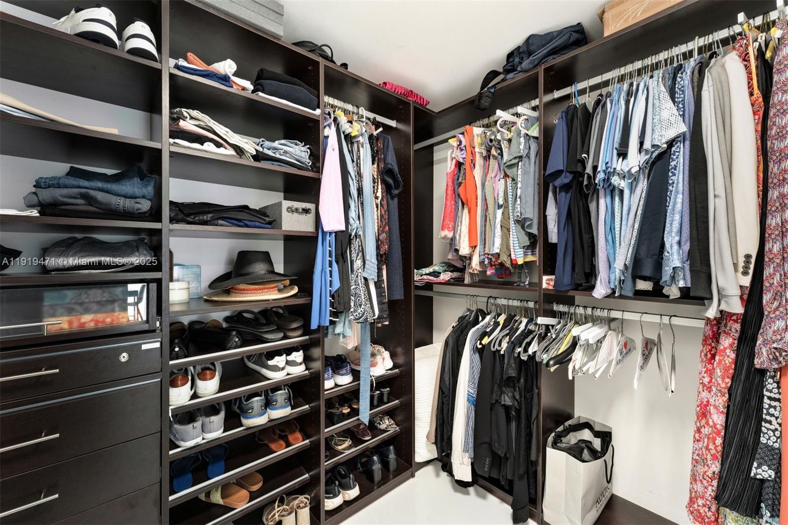 200 Biscayne Blvd Way #303 Miami, FL 33131