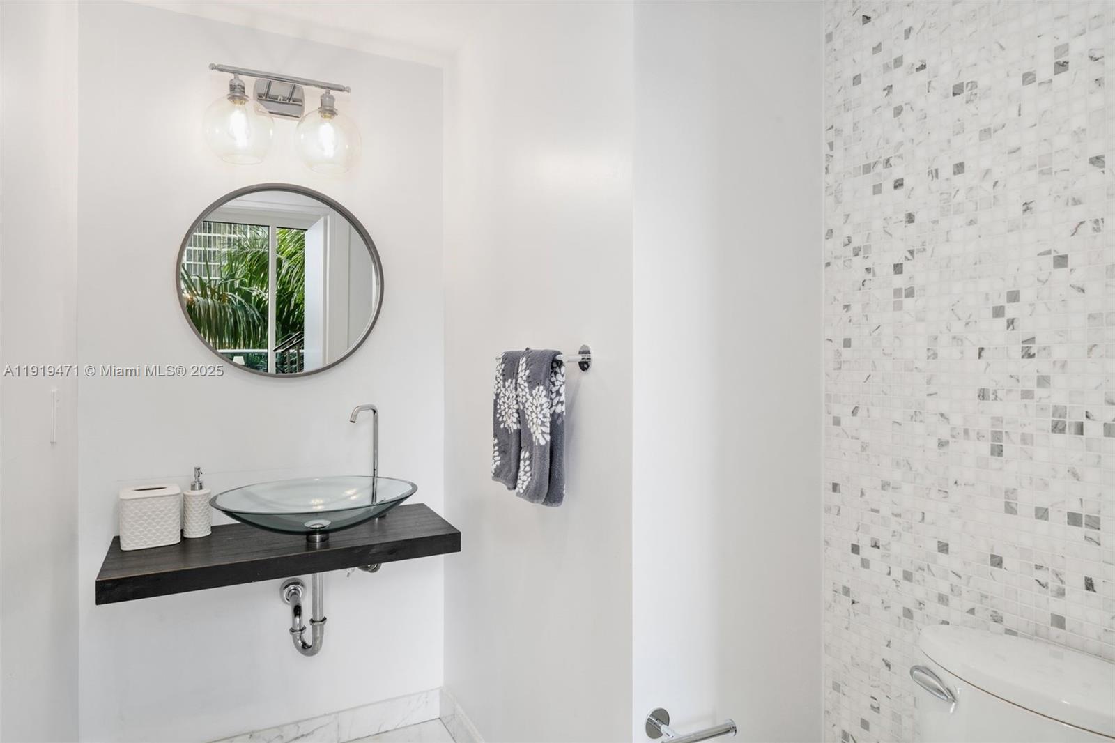 200 Biscayne Blvd Way #303 Miami, FL 33131