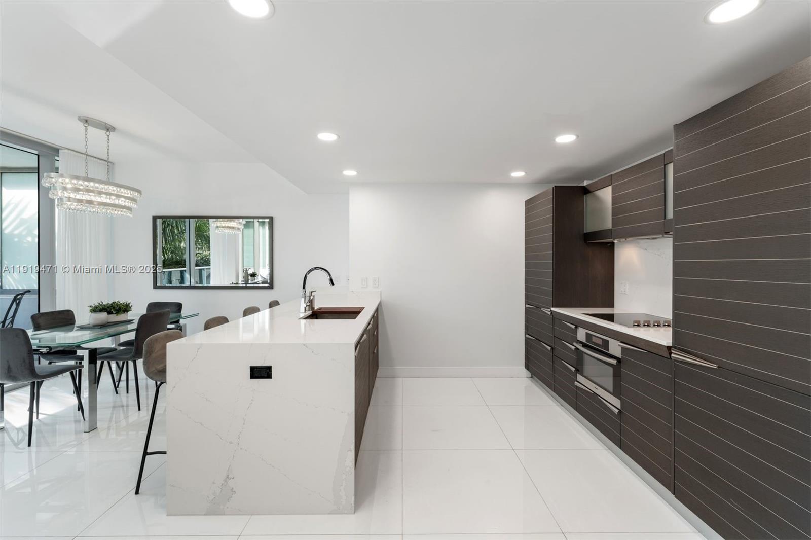 200 Biscayne Blvd Way #303 Miami, FL 33131