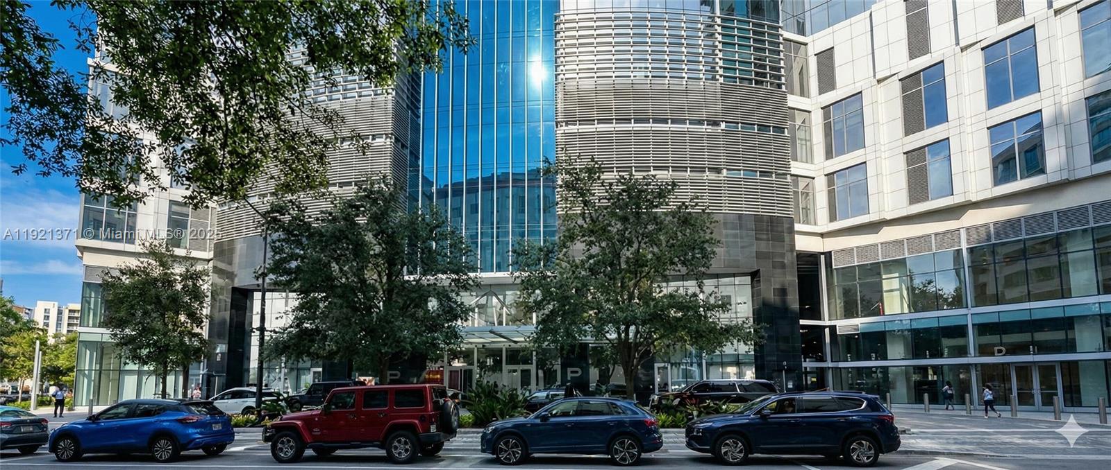 851 NE 1st Ave #2008