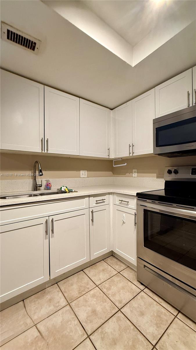 4177 N Haverhill Rd #814 West Palm Beach, FL 33417