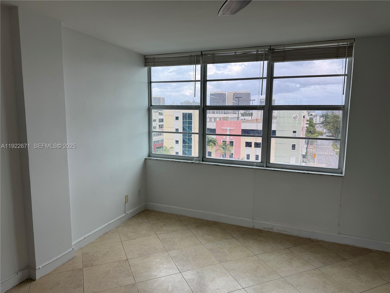 9500 W Bay Hbr Dr #7H Bay Harbor Islands, FL 33154