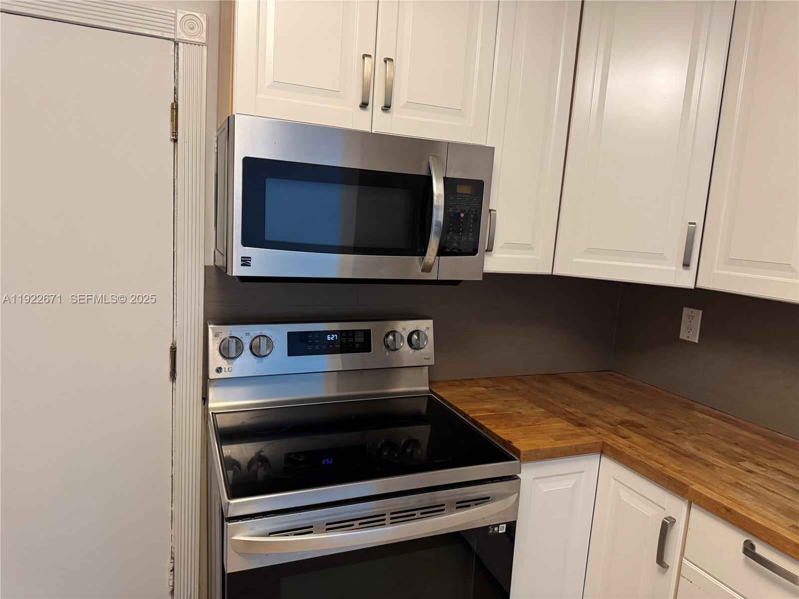 9500 W Bay Hbr Dr #7H Bay Harbor Islands, FL 33154