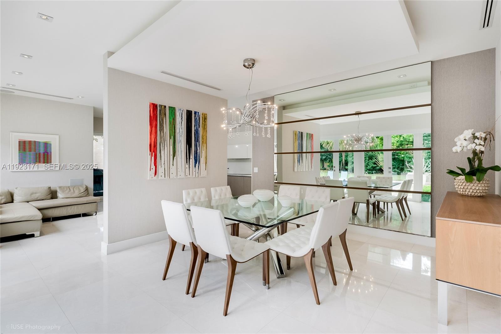 137 W Shore Dr W Miami, FL 33133