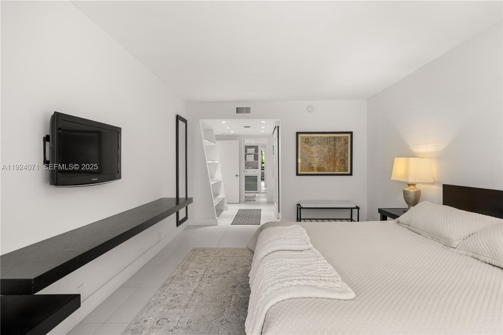 101 Crandon Blvd #379 Key Biscayne, FL 33149