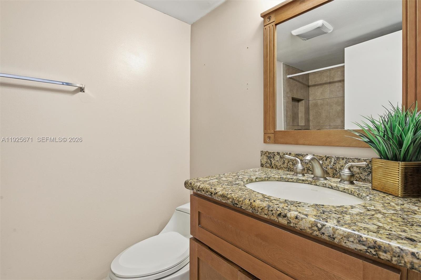 2379 SW 15th St #107 Deerfield Beach, FL 33442