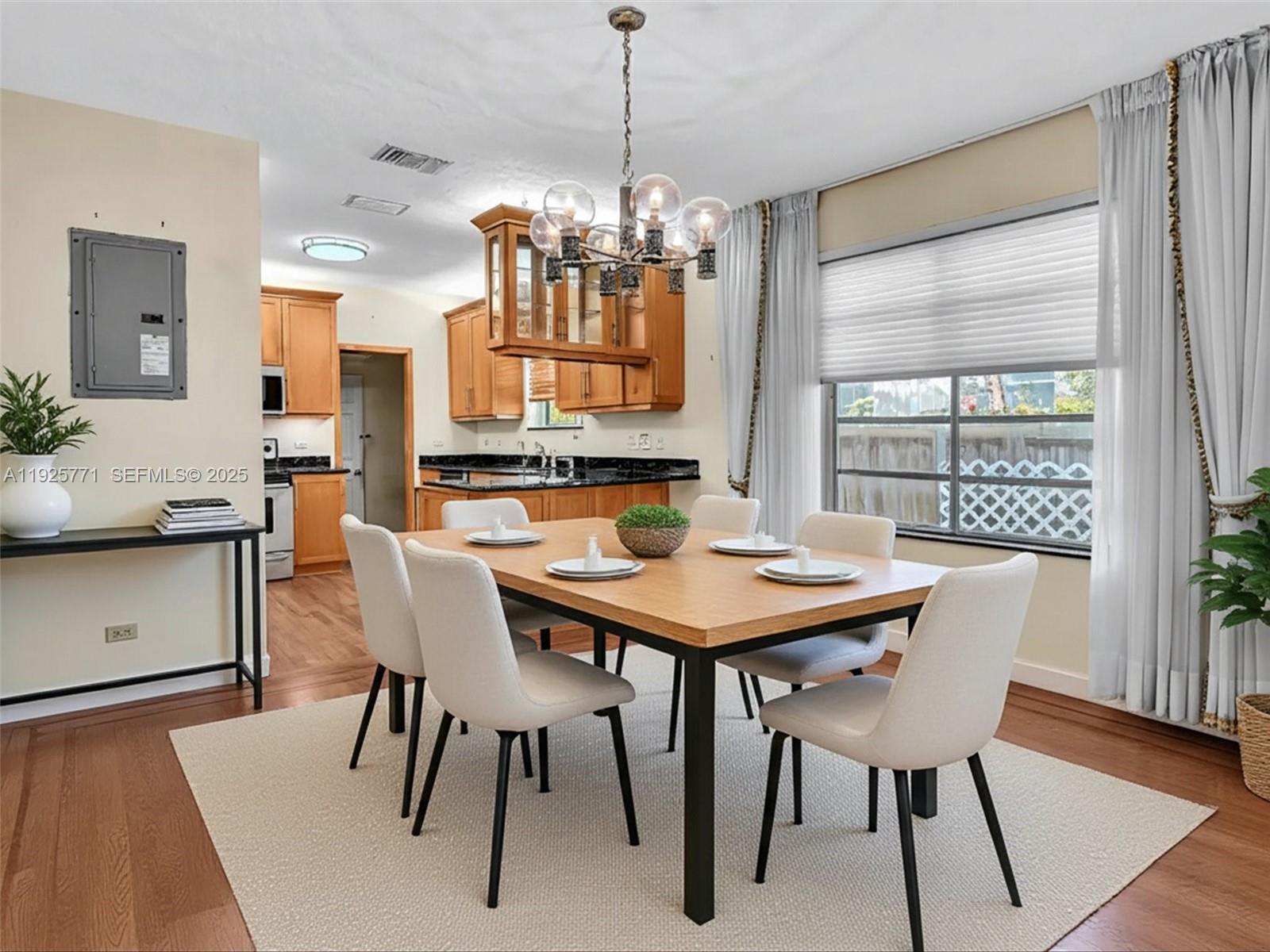 2443 N Meridian Ave Miami Beach, FL 33140