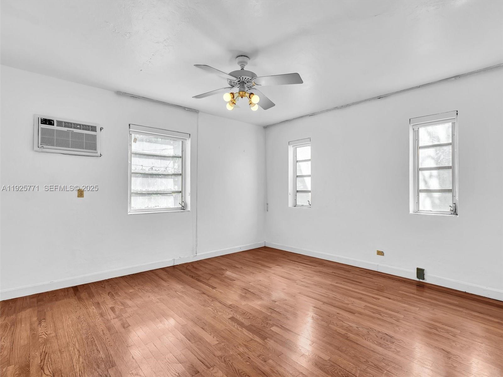 2443 N Meridian Ave Miami Beach, FL 33140