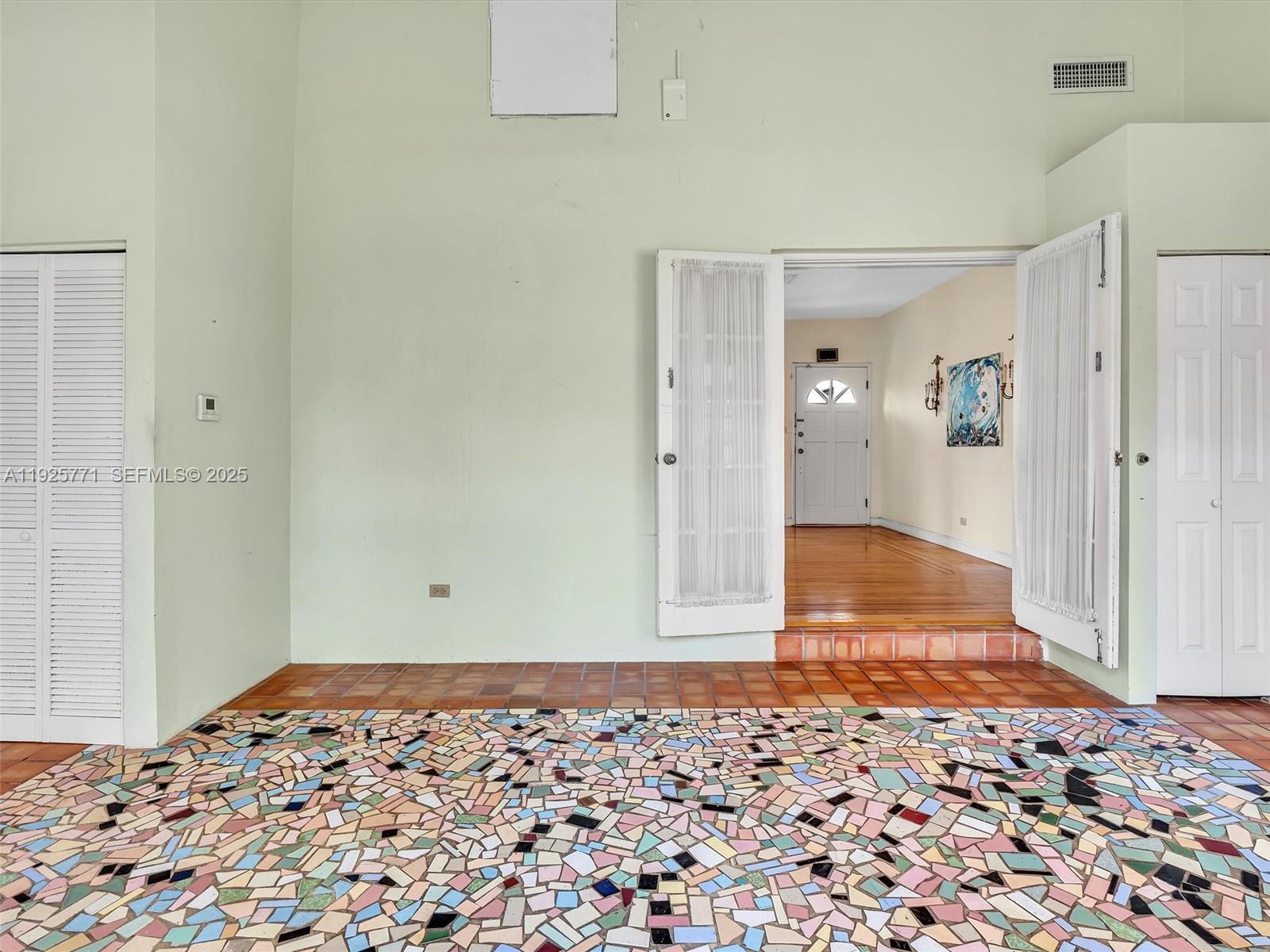 2443 N Meridian Ave Miami Beach, FL 33140