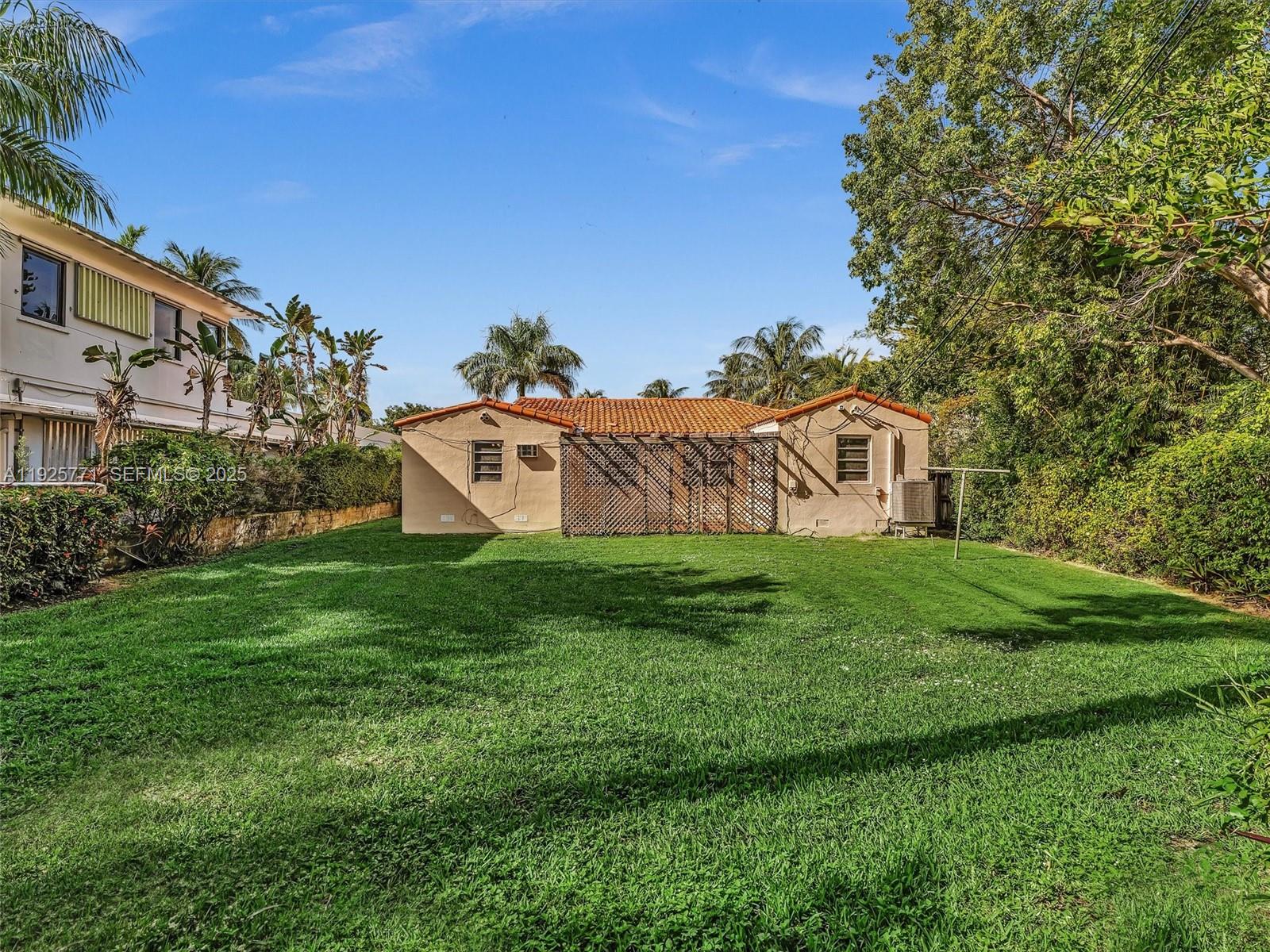 2443 N Meridian Ave Miami Beach, FL 33140