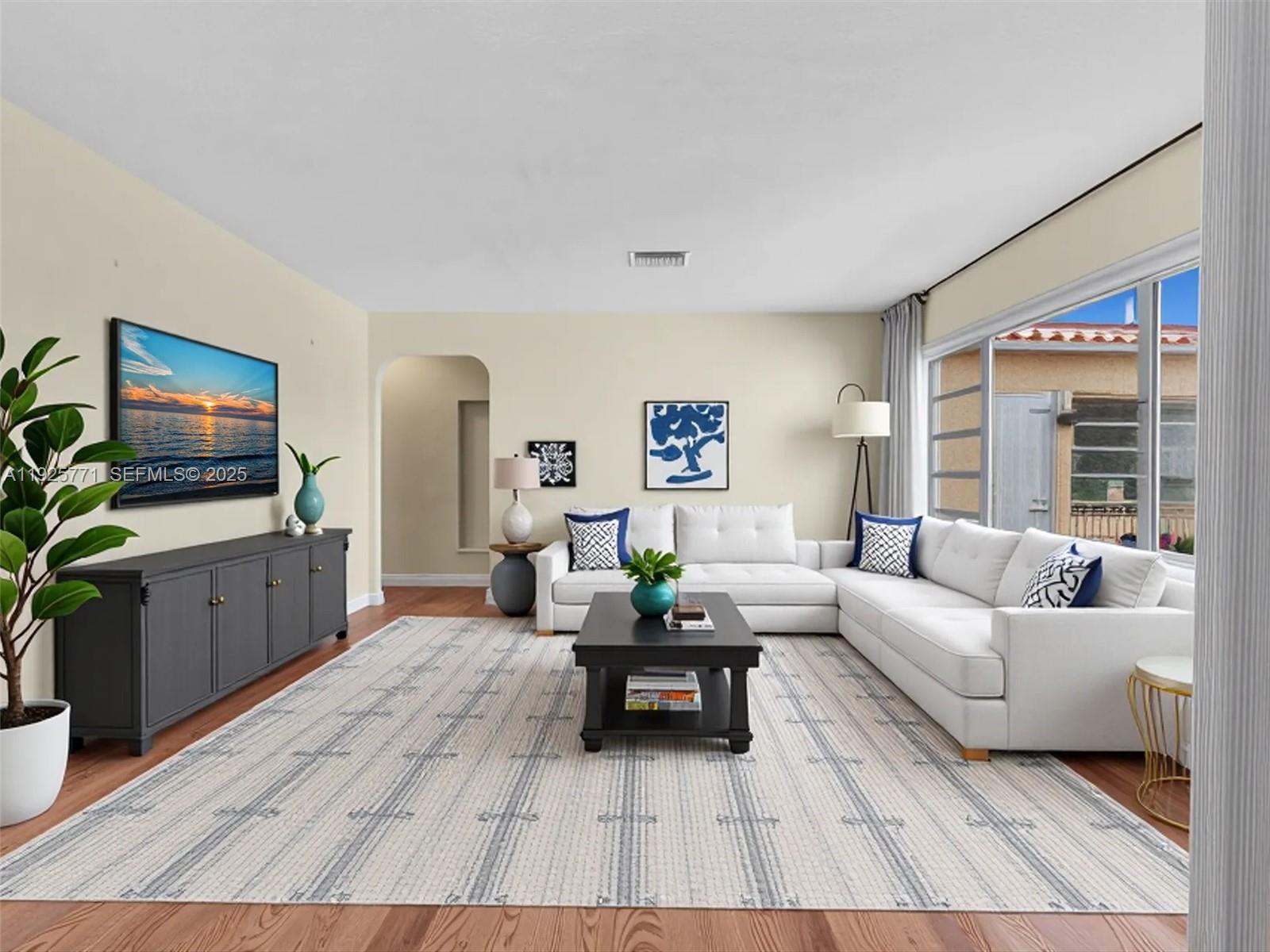 2443 N Meridian Ave Miami Beach, FL 33140