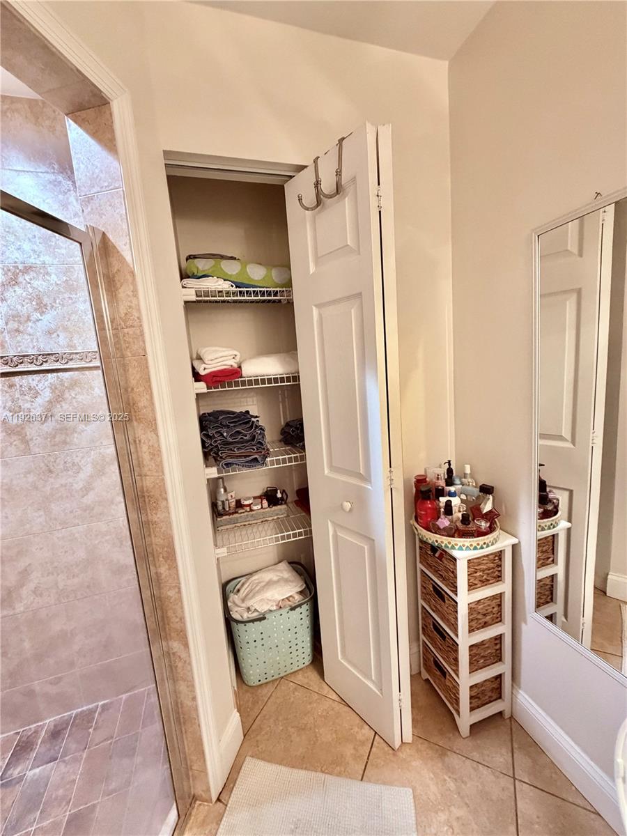 3370 Beau Rivage Dr #4Q Pompano Beach, FL 33064