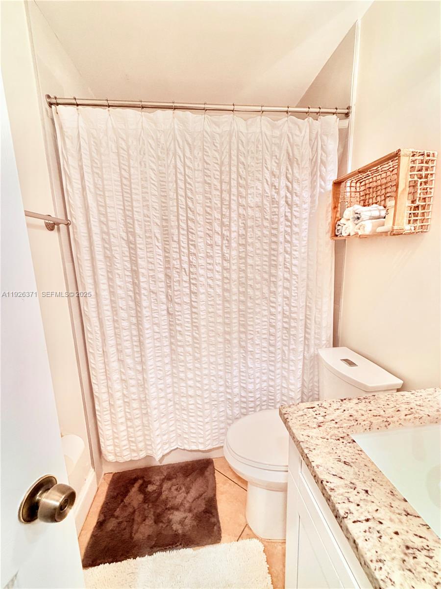 3370 Beau Rivage Dr #4Q Pompano Beach, FL 33064