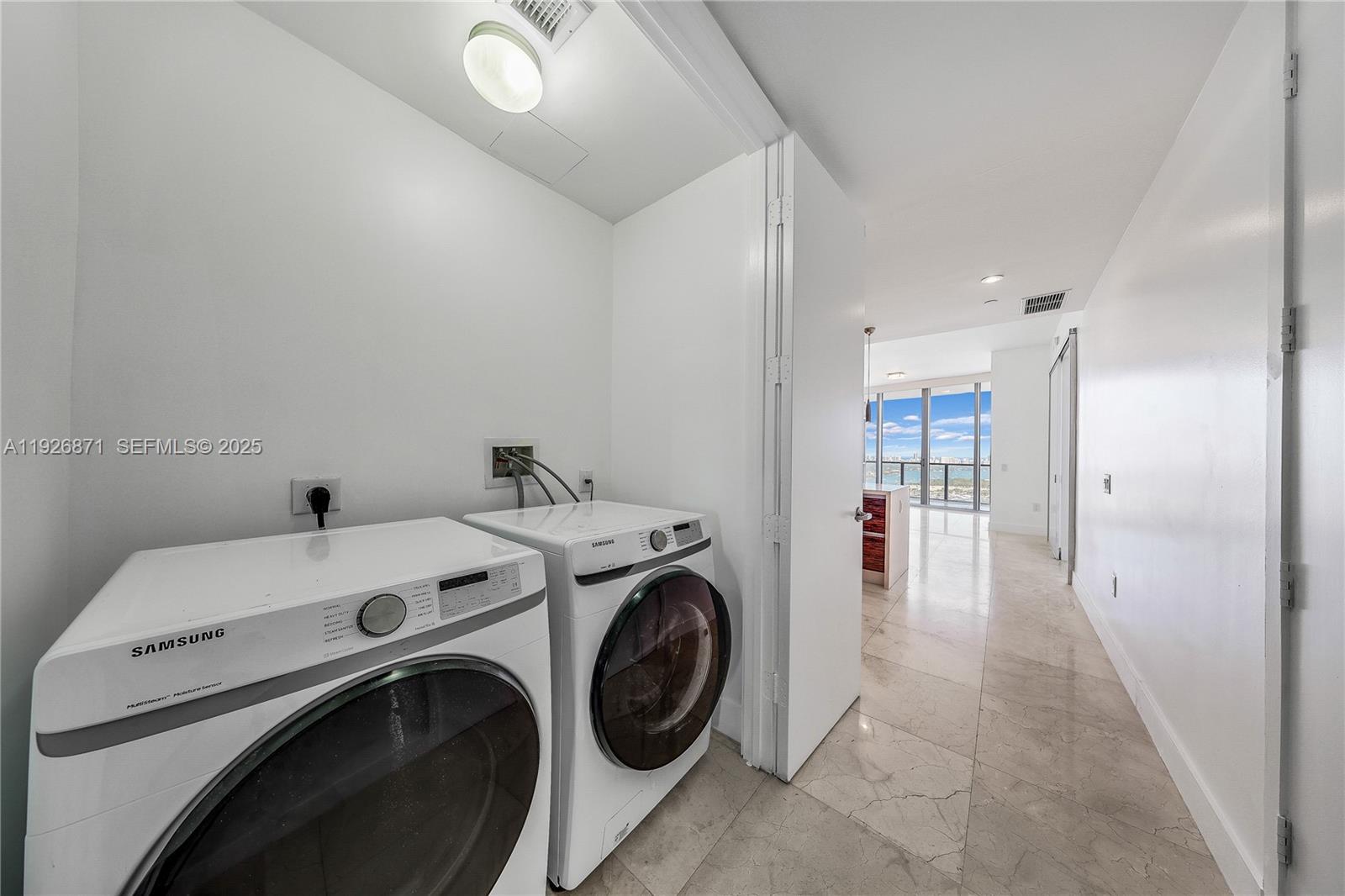 1100 Biscayne Blvd #3103 Miami, FL 33132