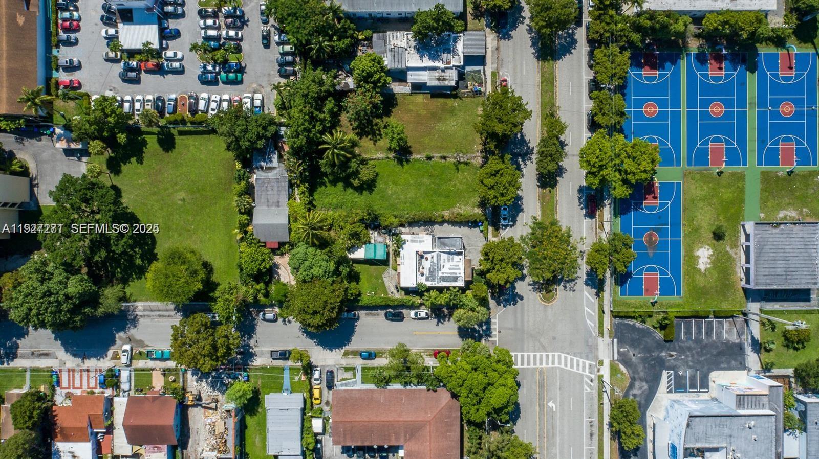 3055 NW 5th Ave Miami, FL 33127